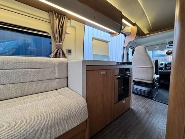 Auto-trail V-Line 610 Sport - Image 27