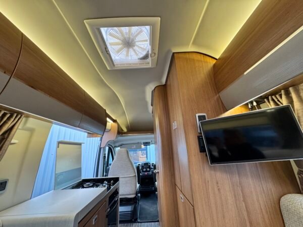 Auto-trail V-Line 610 Sport - Image 21