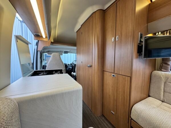 Auto-trail V-Line 610 Sport - Image 22