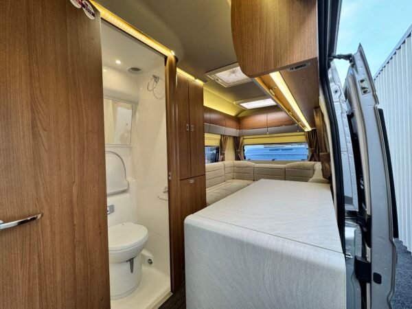 Auto-trail V-Line 610 Sport - Image 8