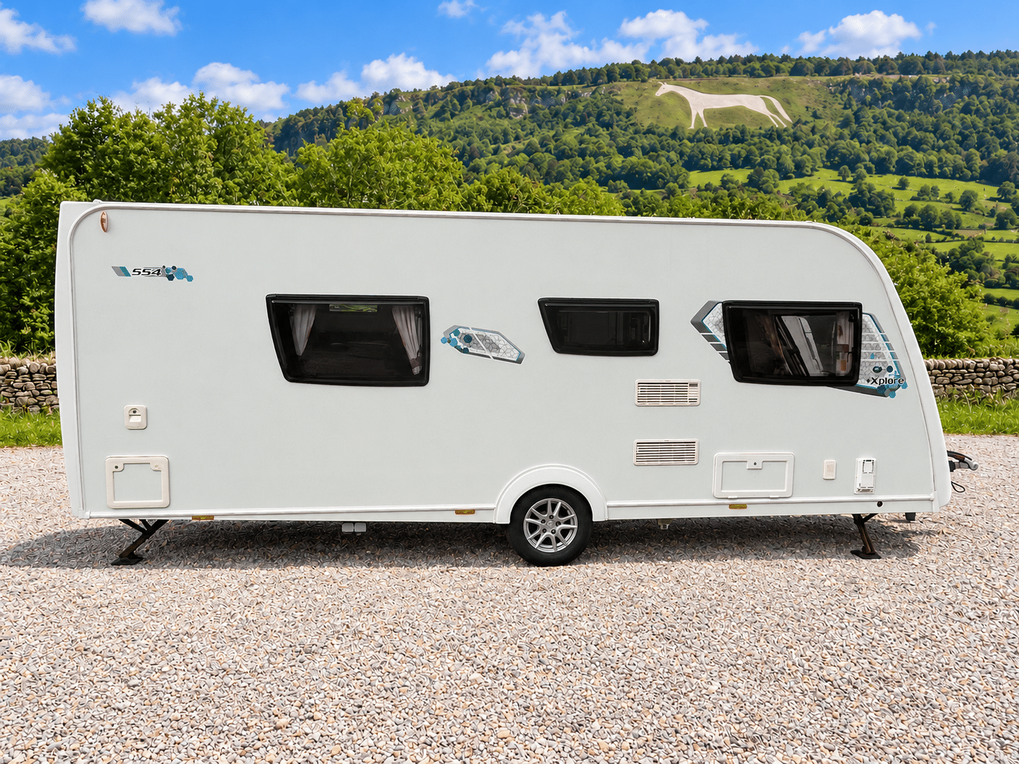 Elddis Xplore 554 - 4Berth - Lightweight - Tourer - Image 2