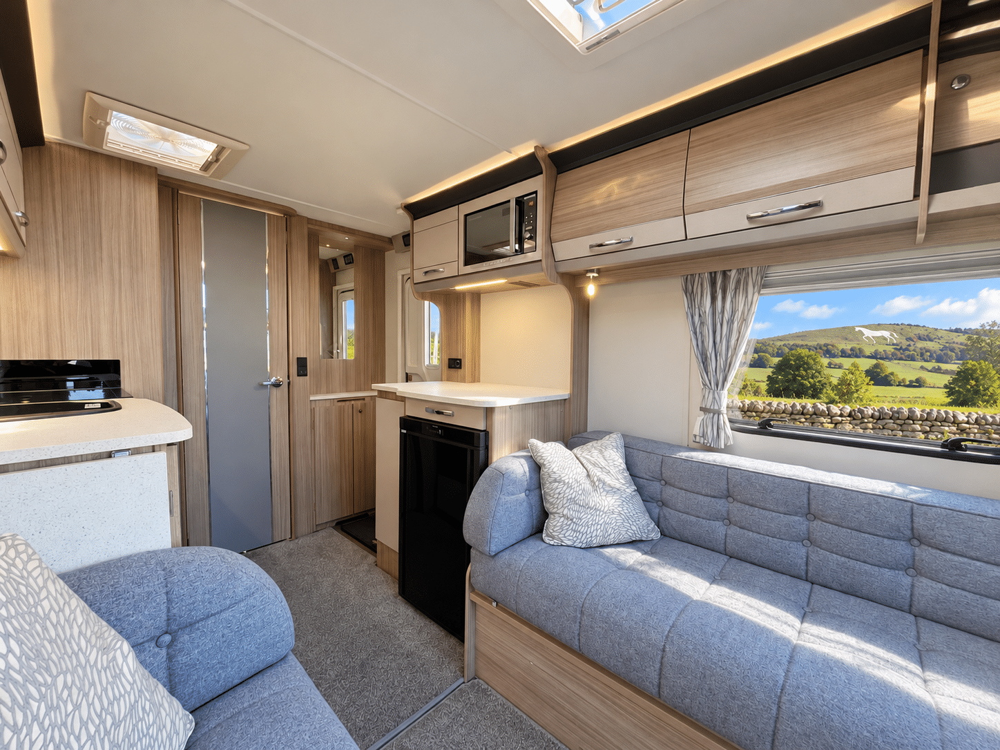 Coachman wanderer 15/2 - 2021 - 2 Berth - tourer - EW - Image 9
