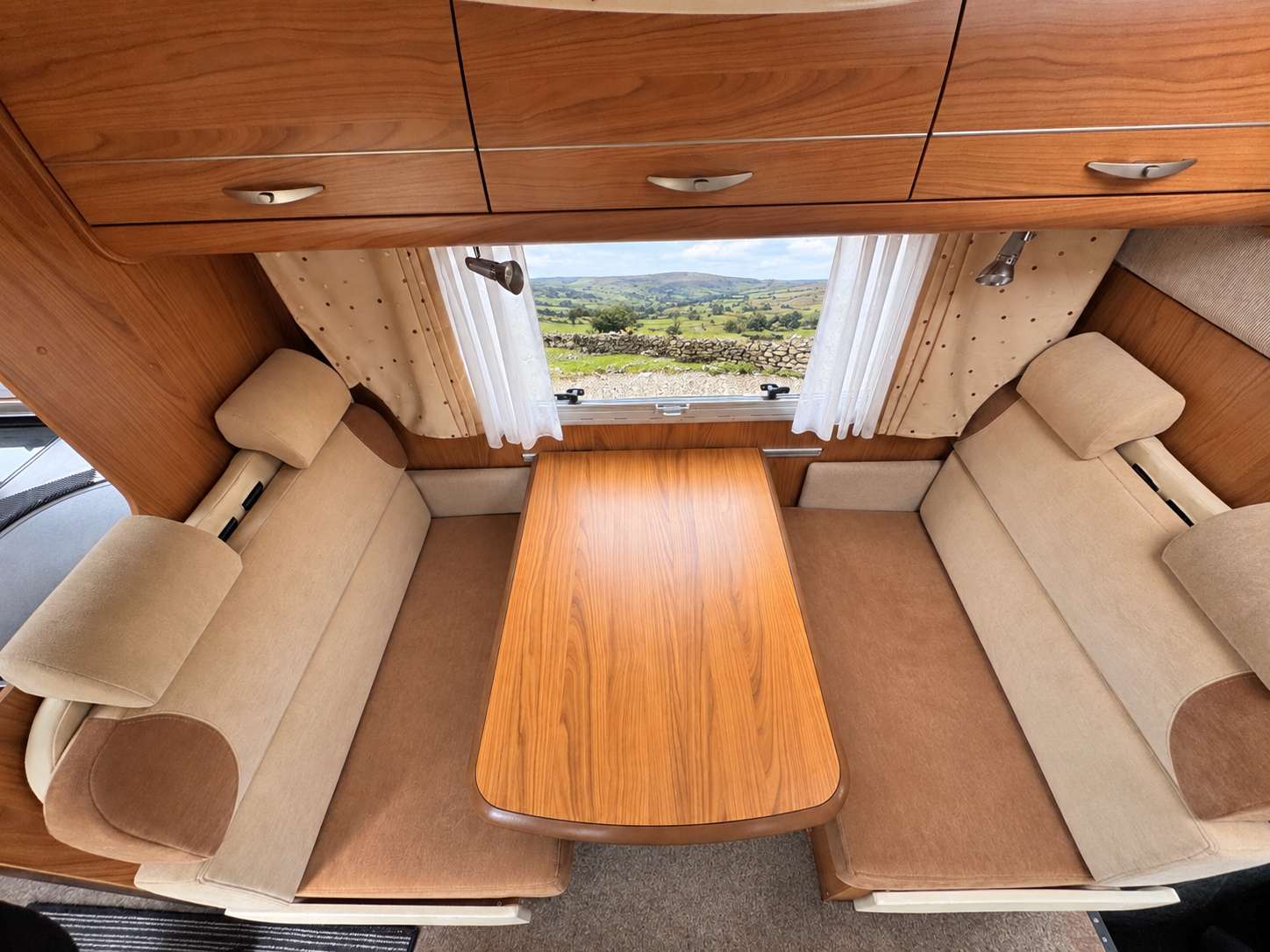 2007 Bürstner Argos 747-2 7-Berth Motorhome - Image 13