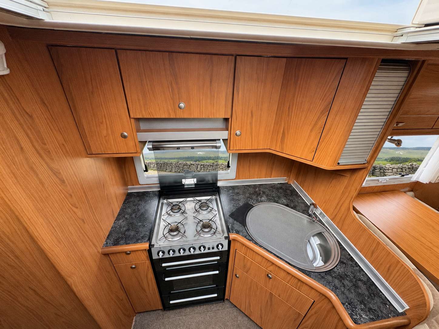 2007 Bürstner Argos 747-2 7-Berth Motorhome - Image 15