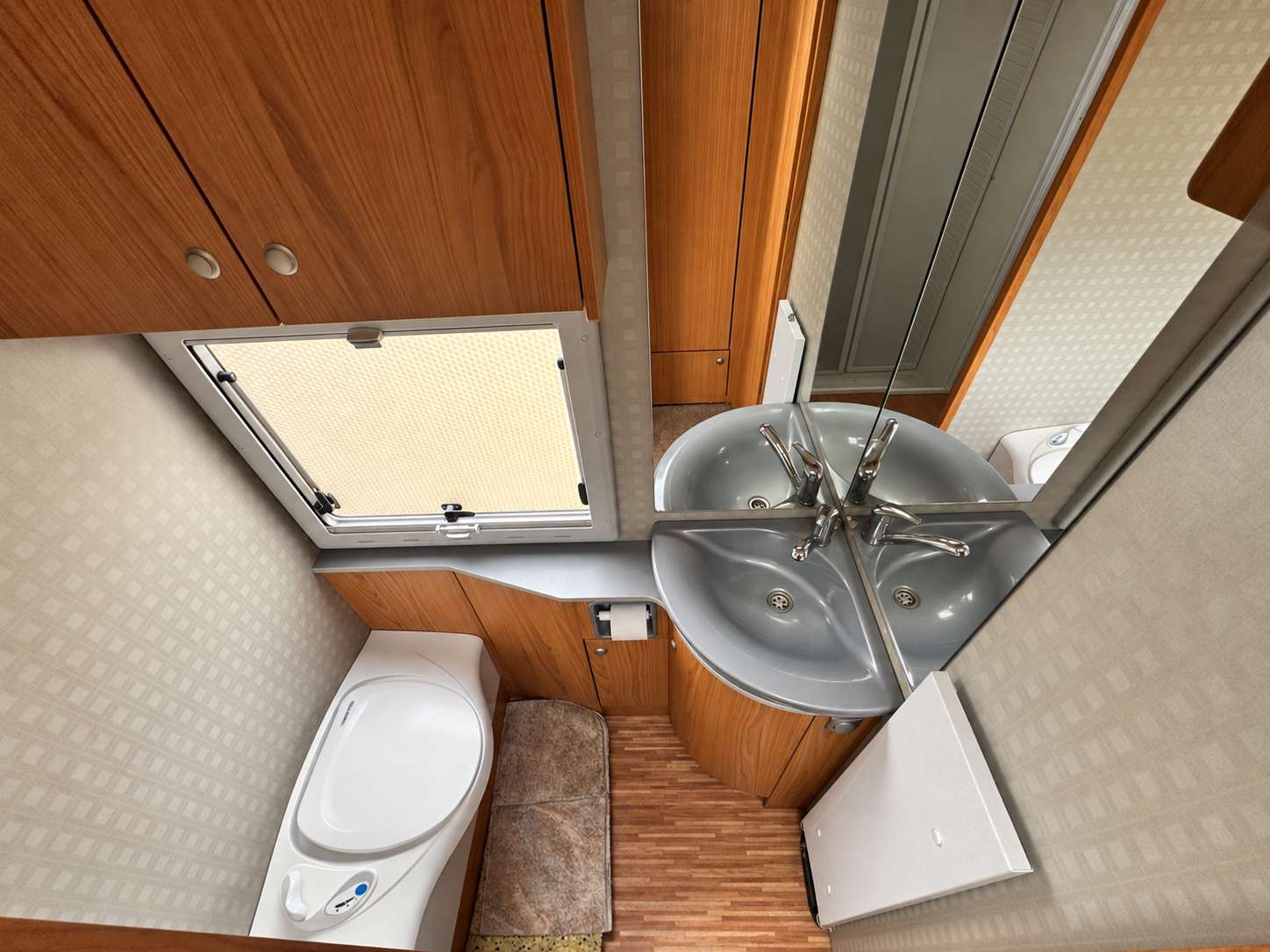 2007 Bürstner Argos 747-2 7-Berth Motorhome - Image 19