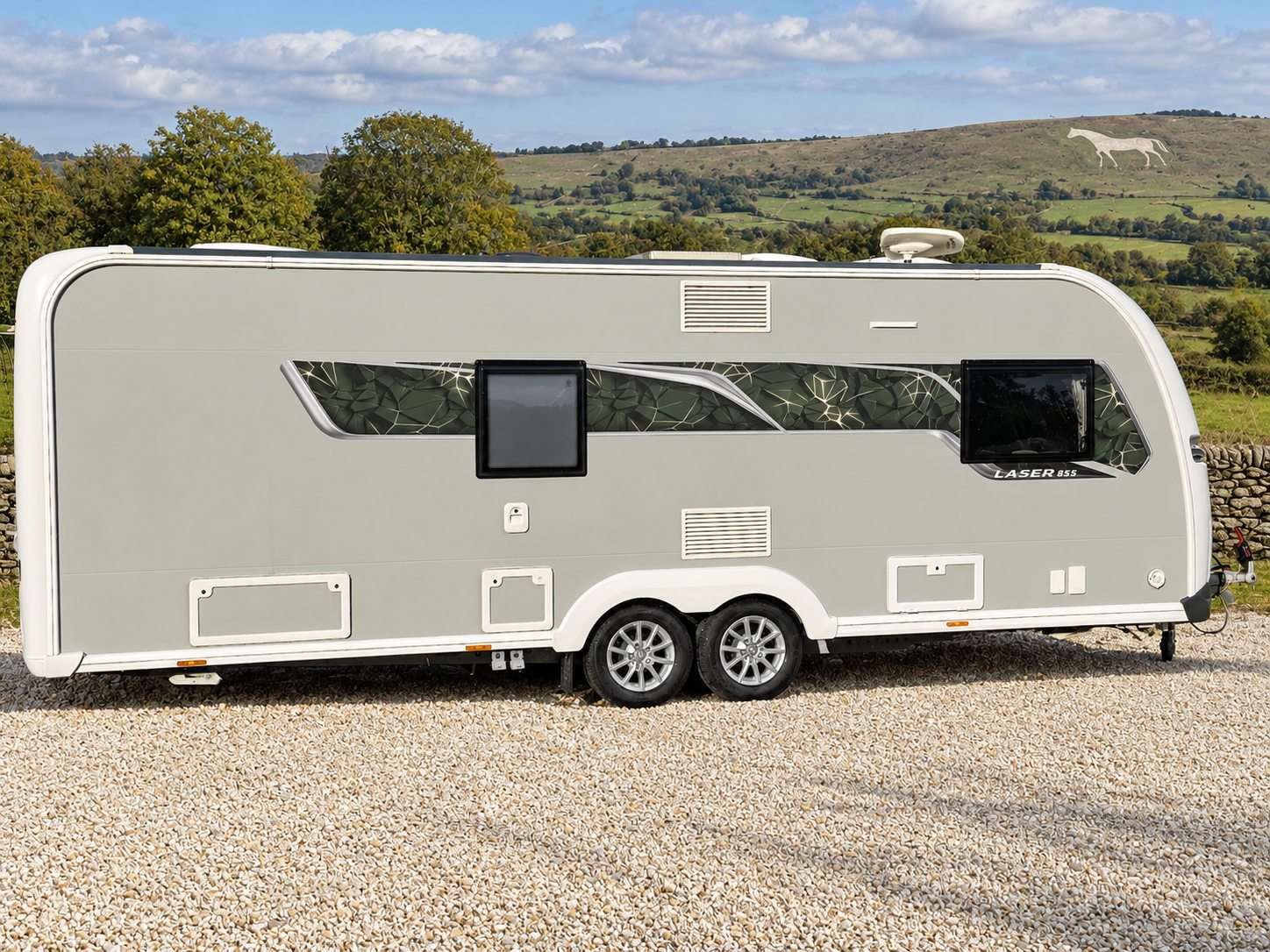 Coachman Laser 855 Xcel - 4 Berth Tourer - 8FT Wide - Image 8